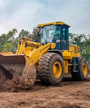 Maquinaria para preparar el terreno
